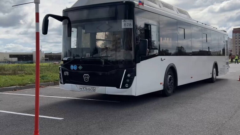 В работе судейской комиссии смотра-конкурса профессионального мастерства среди водителей общественного транспорта принял участие сотрудник ТОГАДН по Новгородской области МТУ Ространснадзора  по СЗФО